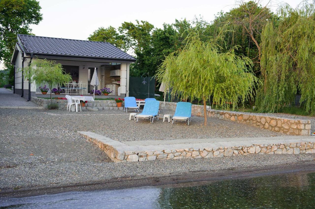 湖畔沙滩度假屋 奥赫里德 外观 照片